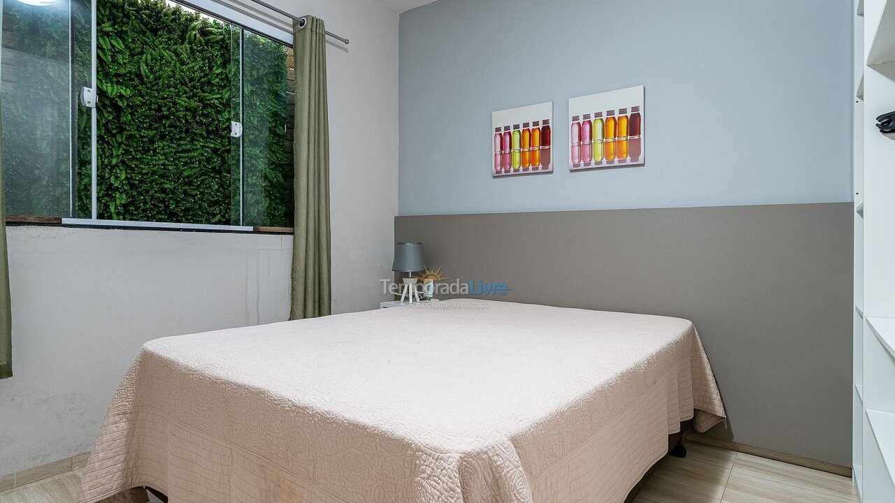 Apartamento para aluguel de temporada em Bombinhas (Praia de Bombas)