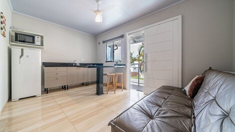 021 - Beautiful Residential with Pool and Jacuzzi in Bombas