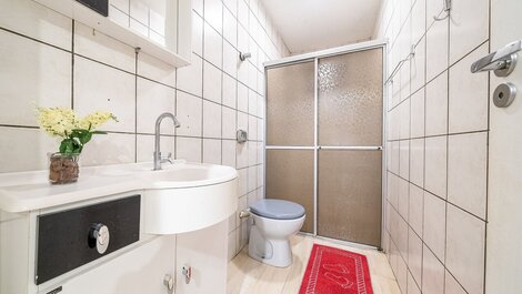 025 - Residencial com Piscina e Jacuzzi em Bombas