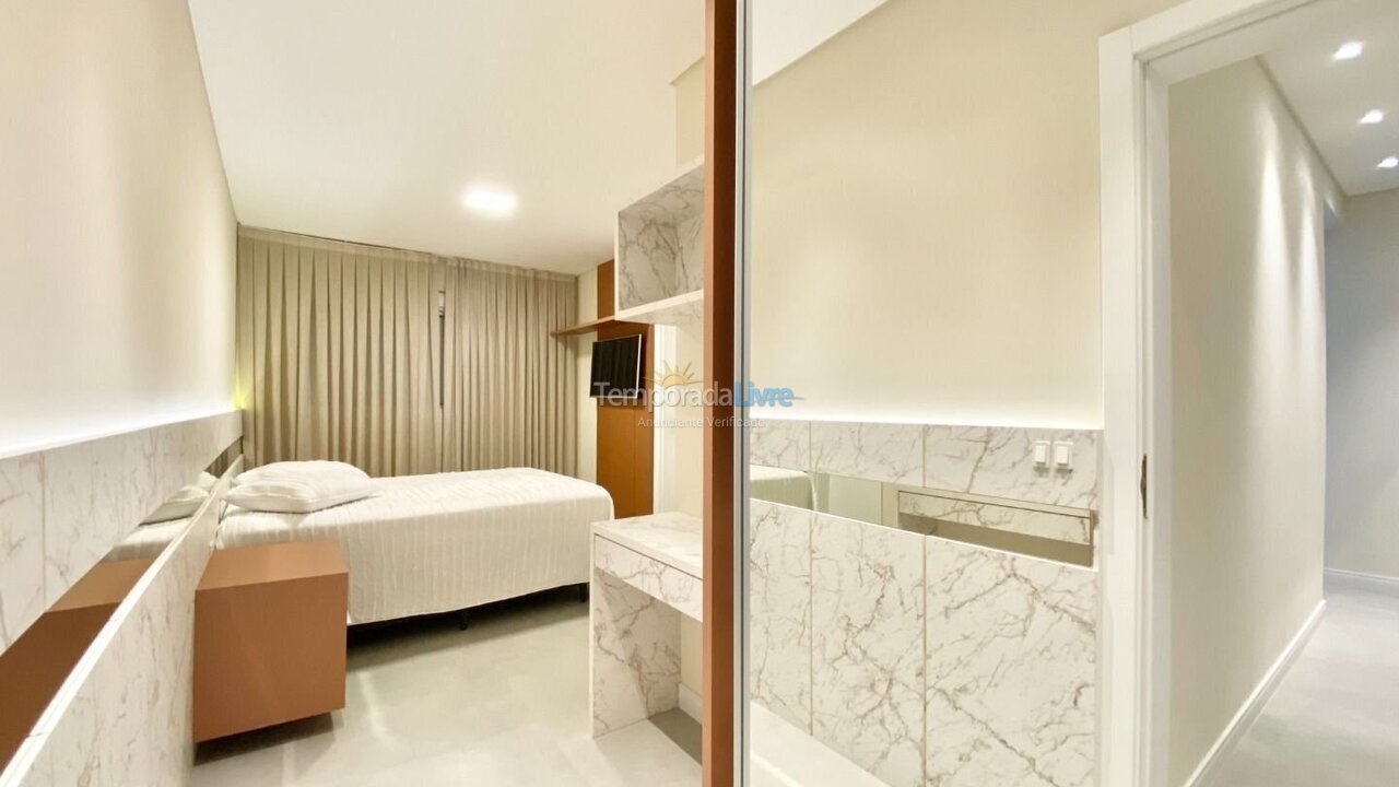 Apartment for vacation rental in Bombinhas (Canto Grande)