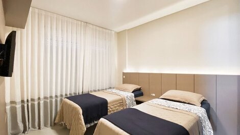 259 - Beautiful Penthouse, 50m from Canto Grande beach