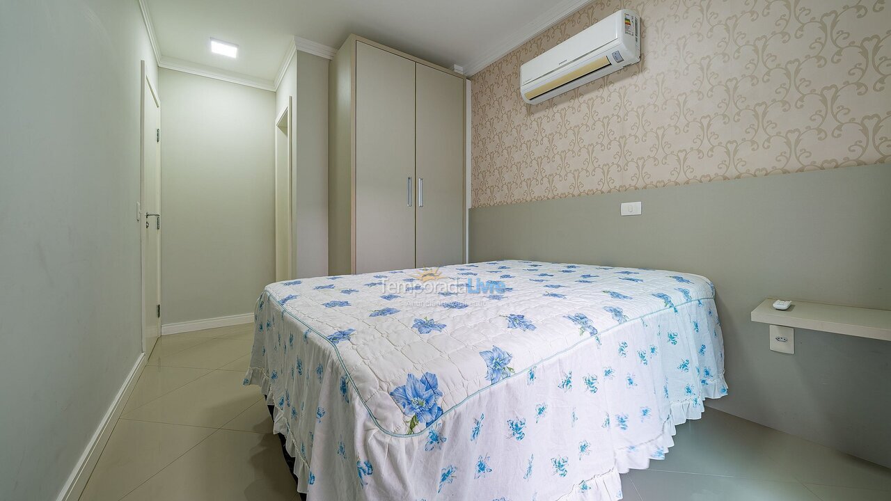 Apartamento para alquiler de vacaciones em Bombinhas (Praia de Bombas)