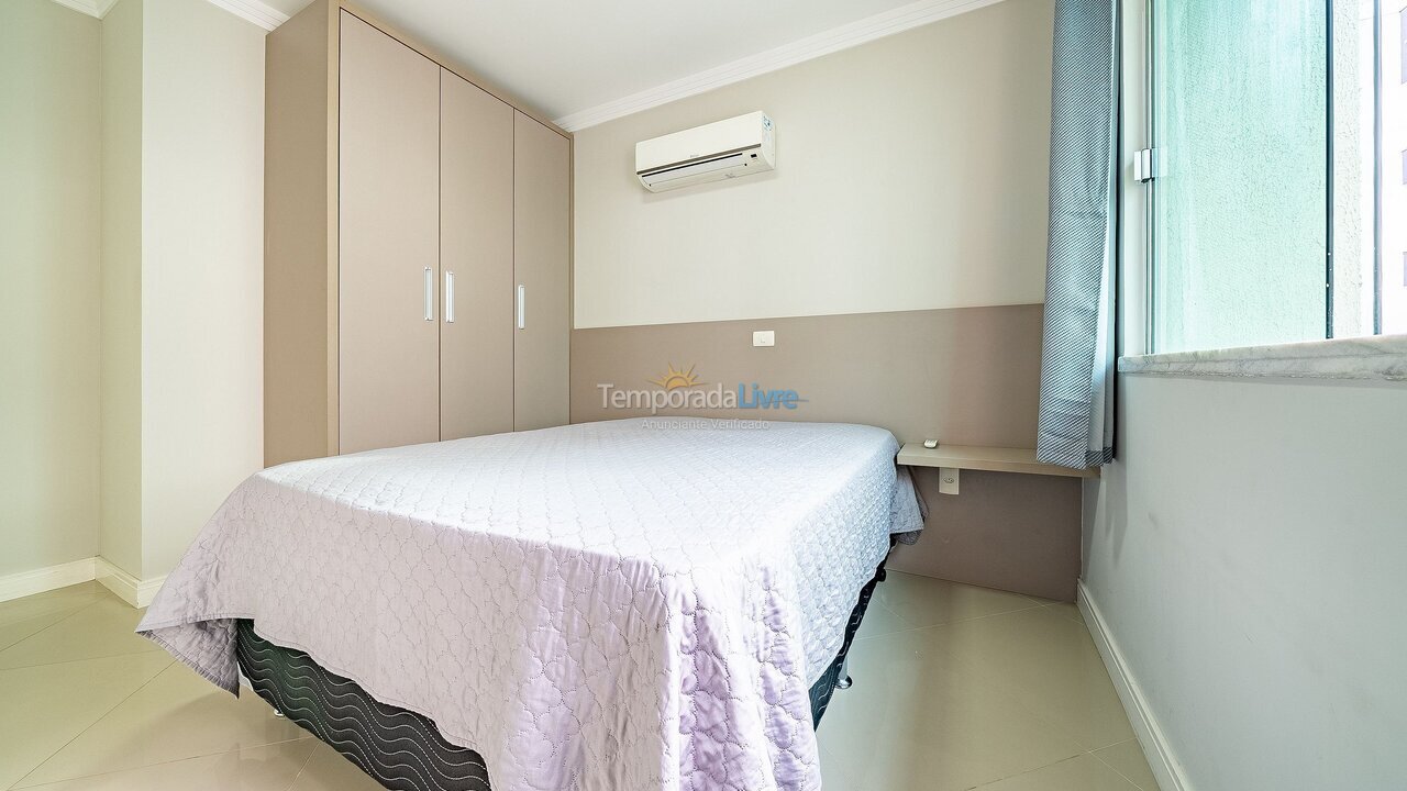 Apartment for vacation rental in Bombinhas (Praia de Bombas)