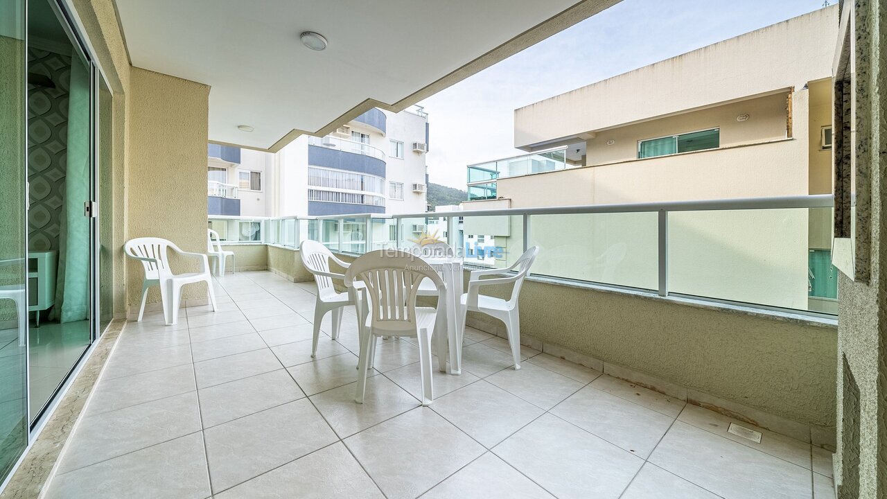 Apartment for vacation rental in Bombinhas (Praia de Bombas)