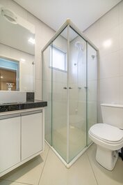 140 - Hermoso apartamento de 03 habitaciones - ¡Con Vista al Mar!