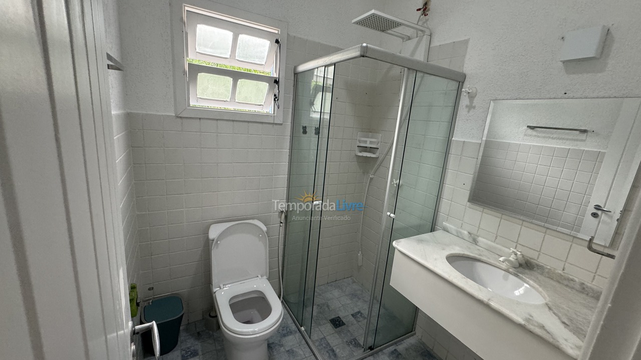 House for vacation rental in Ubatuba (Praia das Toninhas)