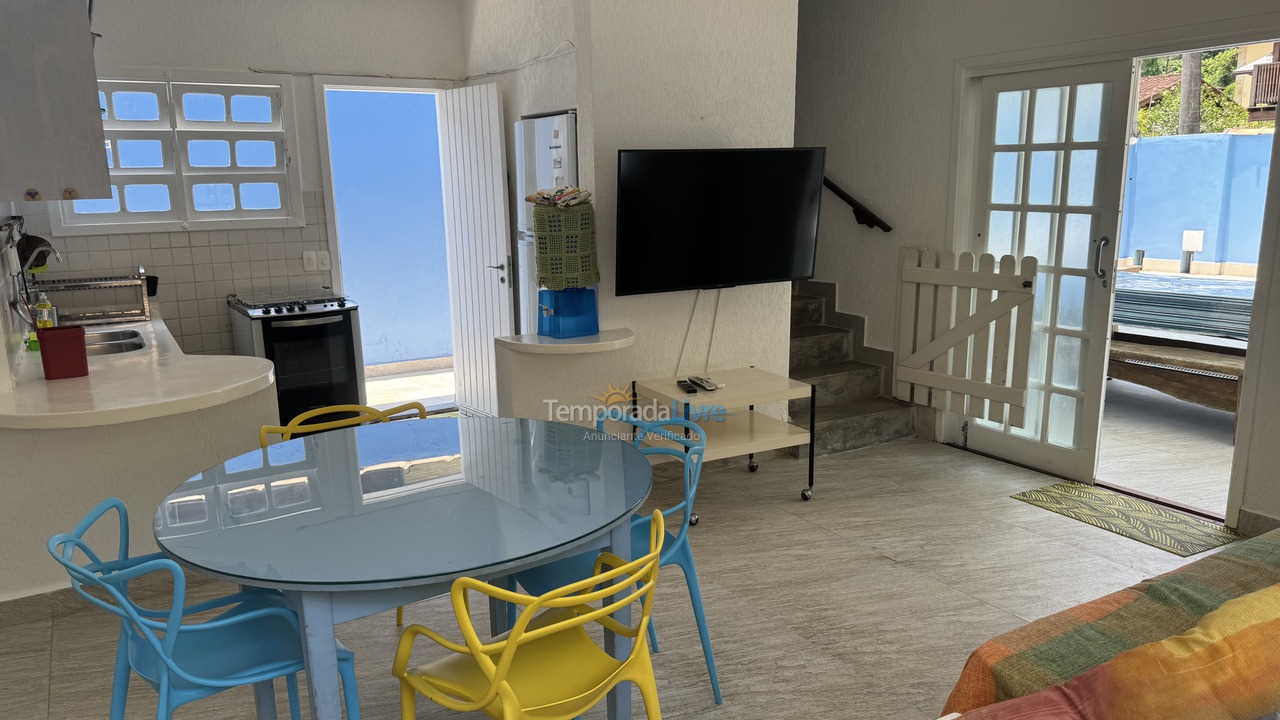 House for vacation rental in Ubatuba (Praia das Toninhas)