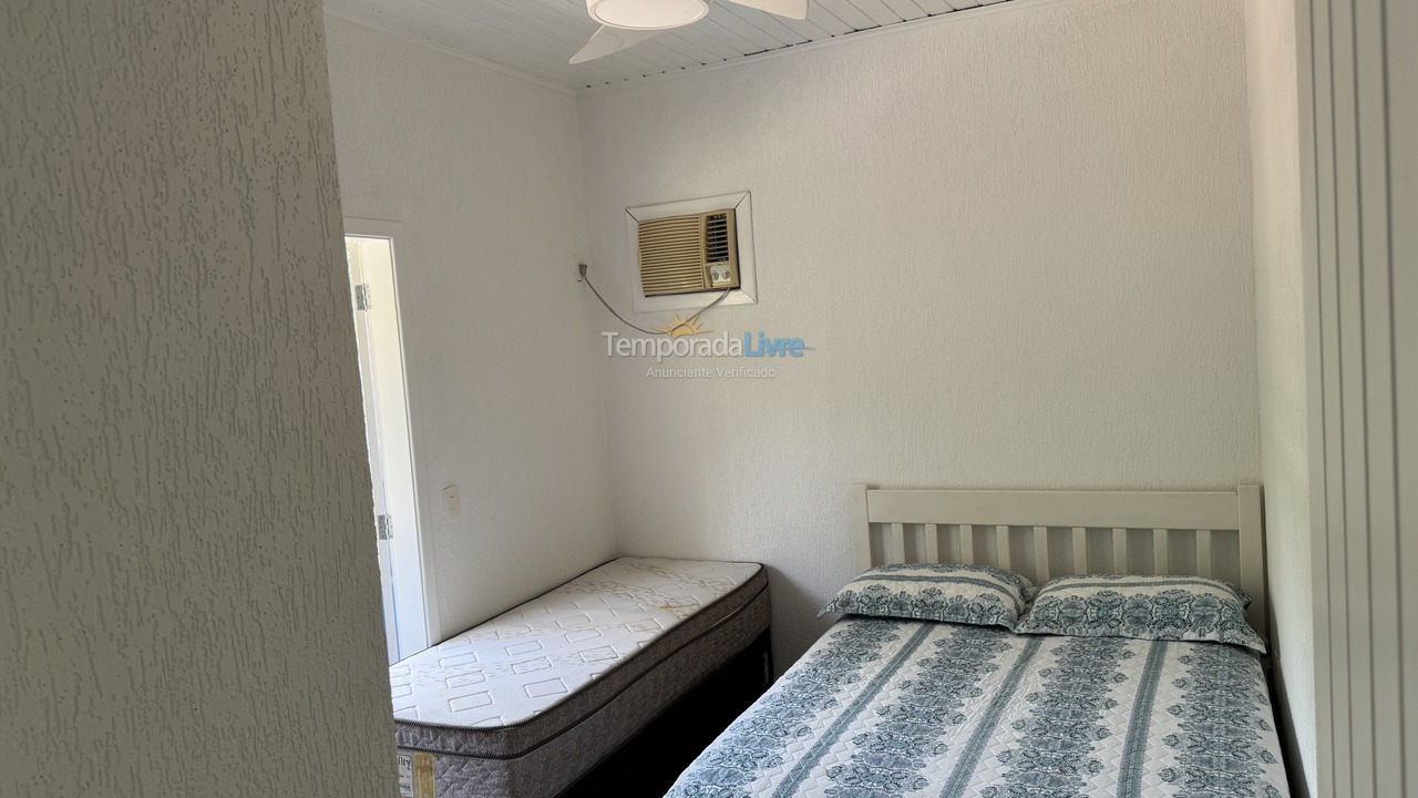 House for vacation rental in Ubatuba (Praia das Toninhas)