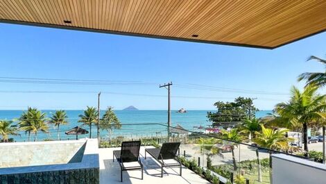 CASA MODERNA EN LA AVENIDA PLAYA JUQUEHY