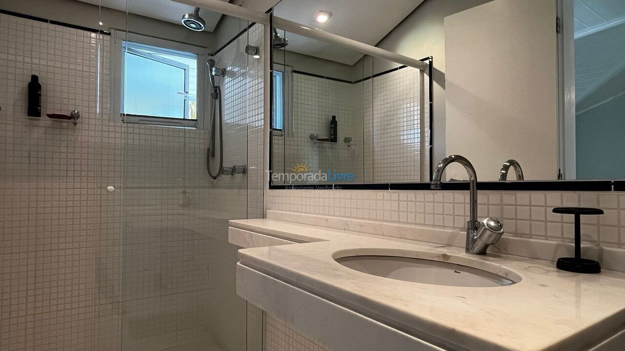 Casa para aluguel de temporada em São Sebastião (Praia da Baleia)