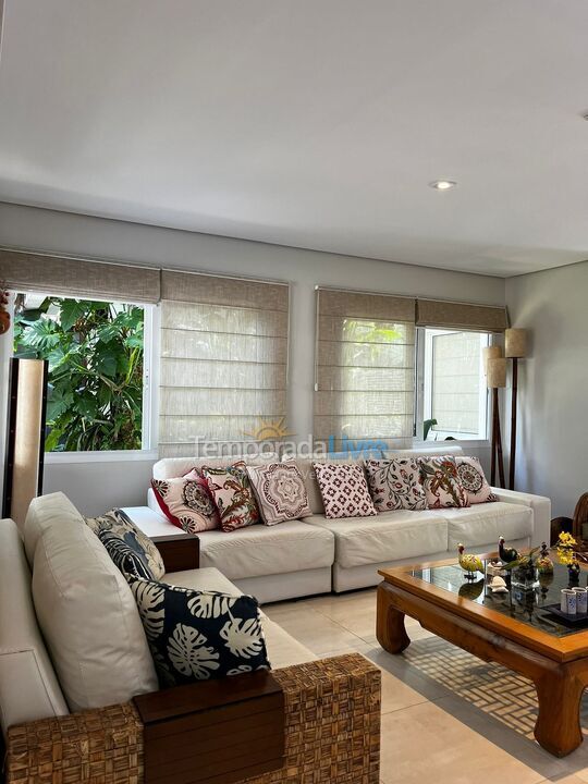 Casa para aluguel de temporada em São Sebastião (Praia da Baleia)