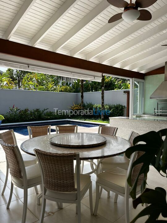 Casa para aluguel de temporada em São Sebastião (Praia da Baleia)