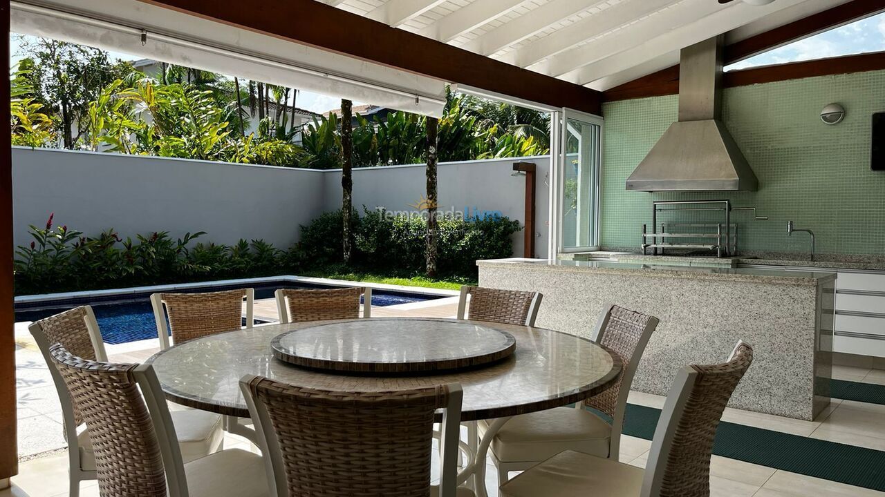 Casa para aluguel de temporada em São Sebastião (Praia da Baleia)