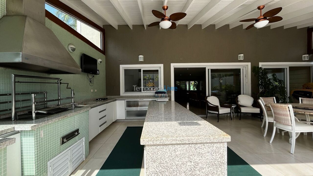 Casa para aluguel de temporada em São Sebastião (Praia da Baleia)