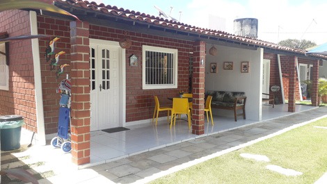 Casa Amueblada en Condominio en la Frontera de Praia dos Carneiros