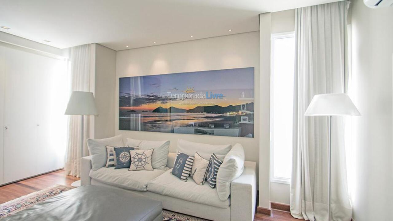 House for vacation rental in São Sebastião (Praia da Baleia)