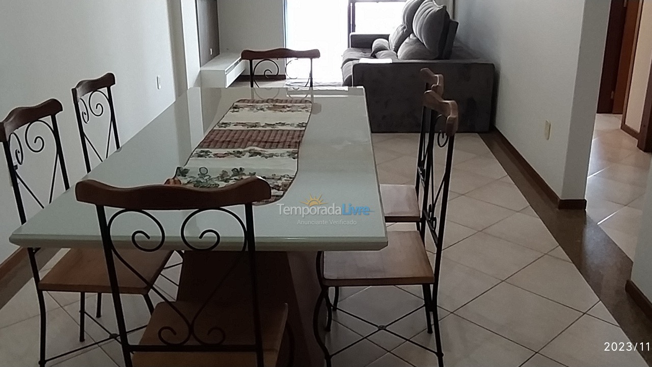 Apartamento para aluguel de temporada em Balneário Camboriú (Praia Central)