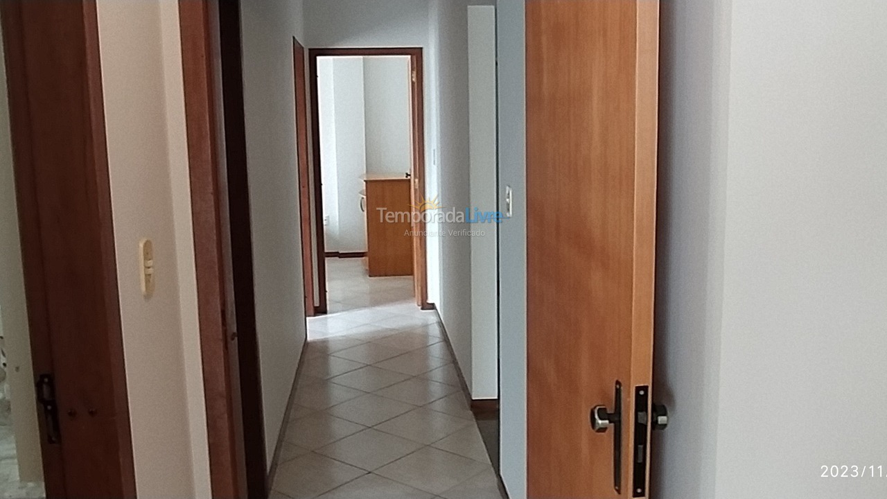 Apartamento para aluguel de temporada em Balneário Camboriú (Praia Central)