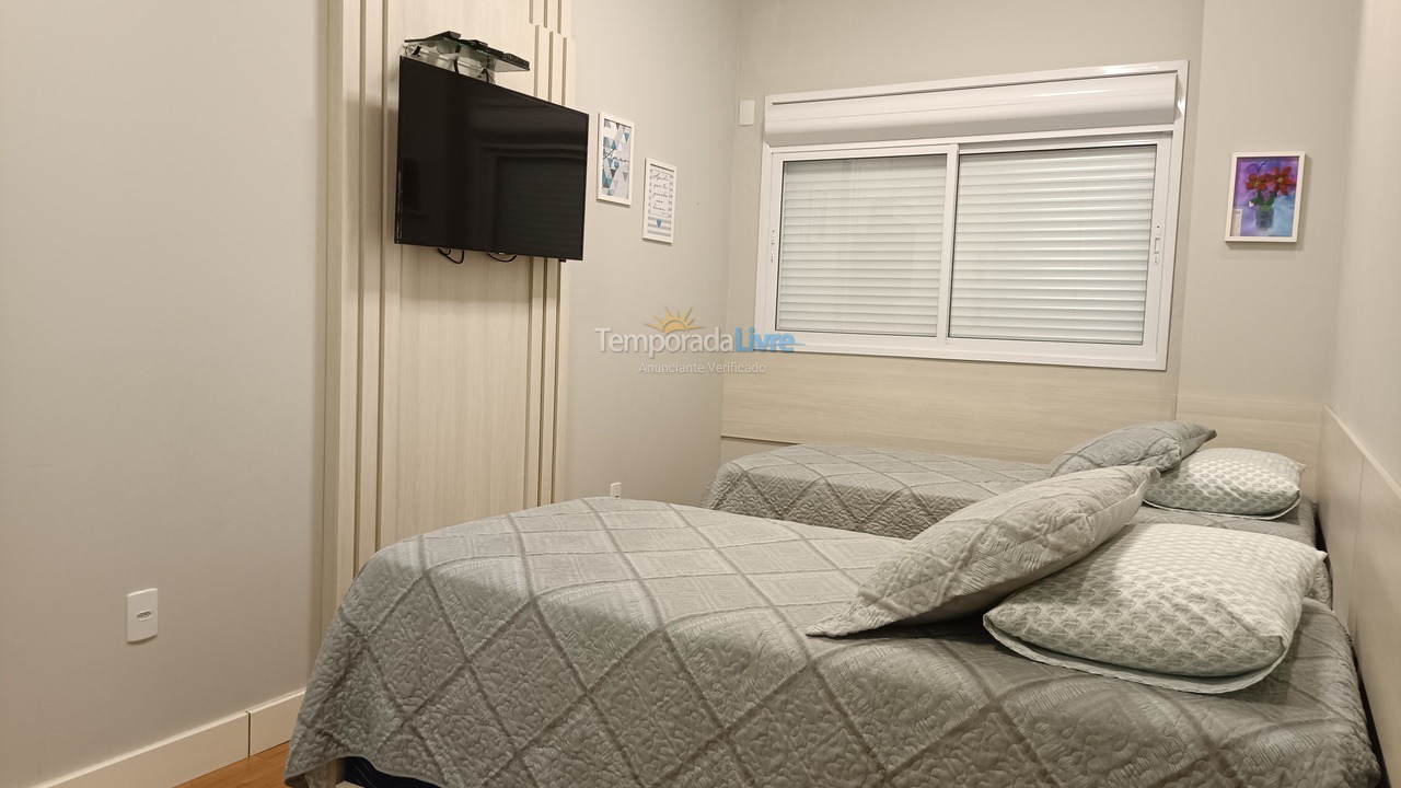 Apartment for vacation rental in Itapema (Meia Praia)