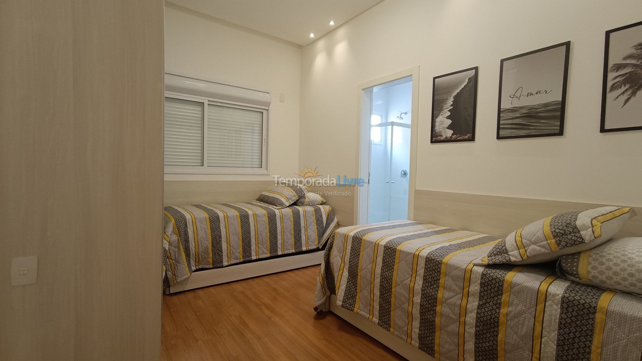 Apartment for vacation rental in Itapema (Meia Praia)