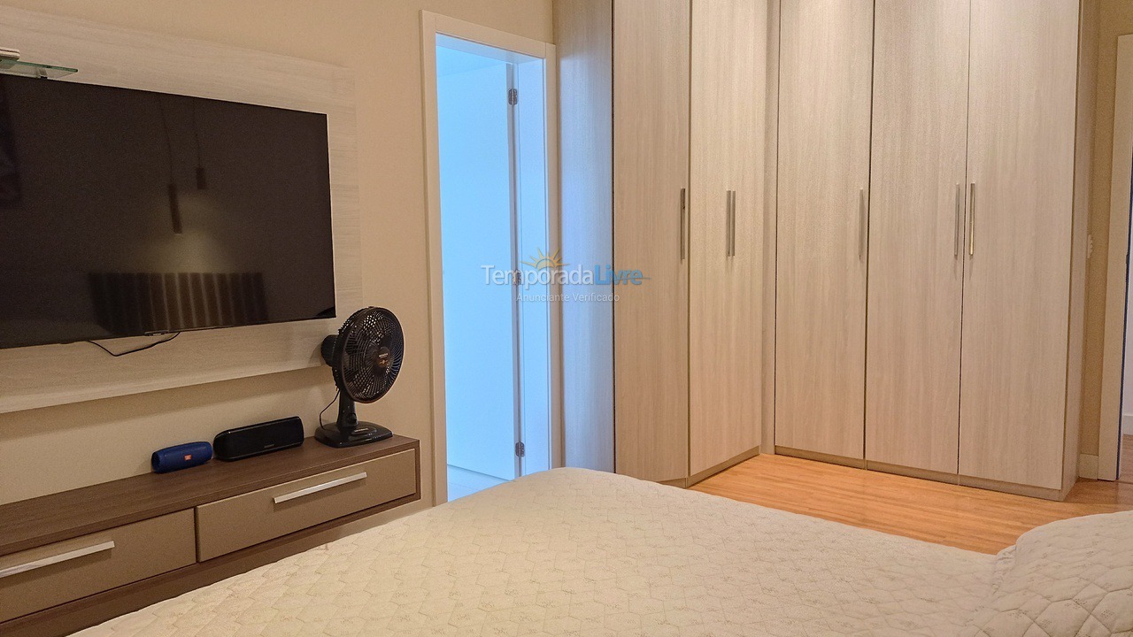 Apartment for vacation rental in Itapema (Meia Praia)