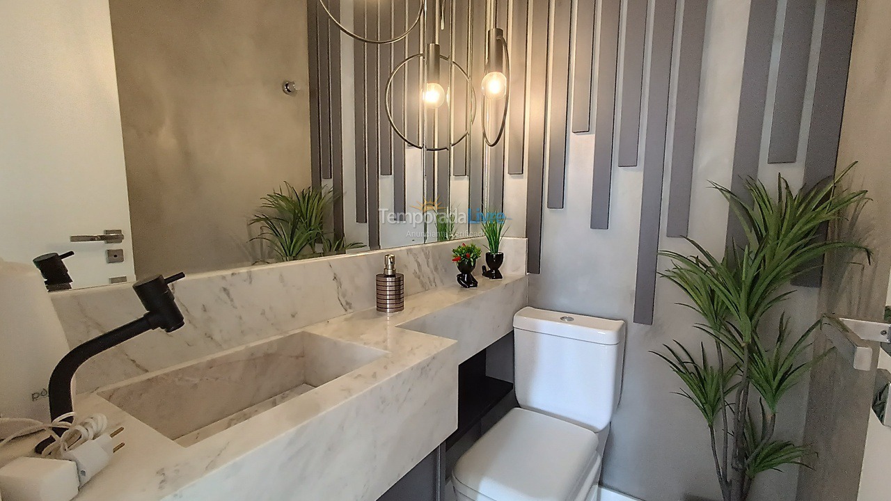 Apartment for vacation rental in Itapema (Meia Praia)