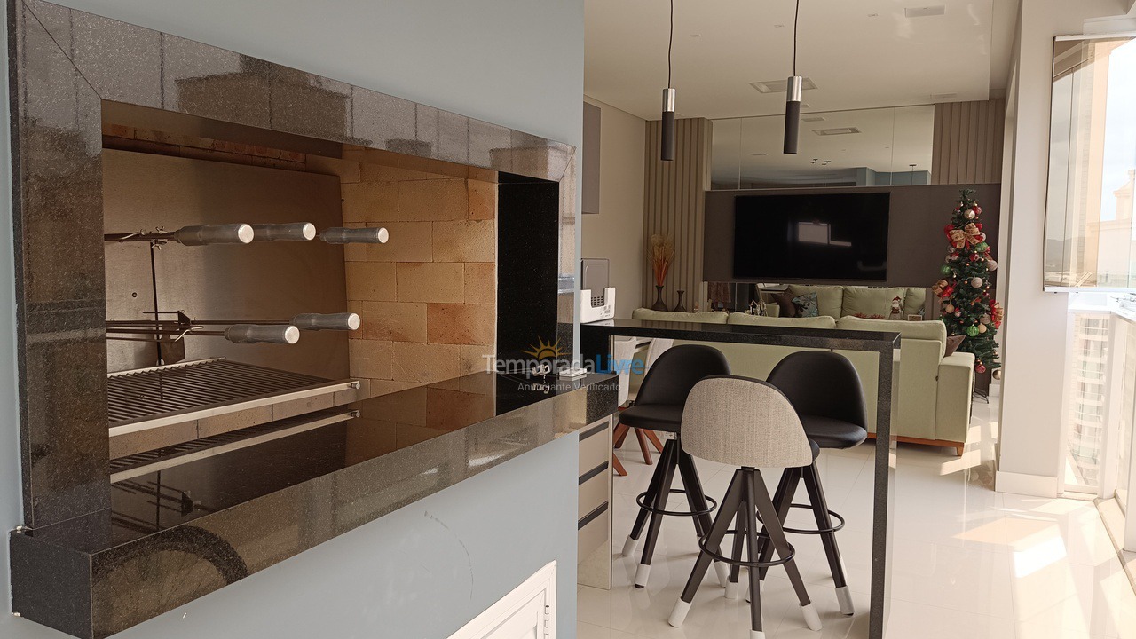 Apartment for vacation rental in Itapema (Meia Praia)