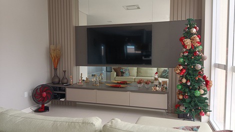 BEAUTIFUL APARTMENT IN MEIA PRAIA WITH 4 SUITES