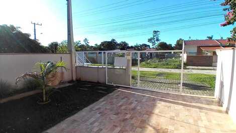 Casa para aluguel de temporada em Itapoá (Barra do Saí)