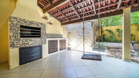 151 - Beautiful Triplex just 80m from Bombas beach