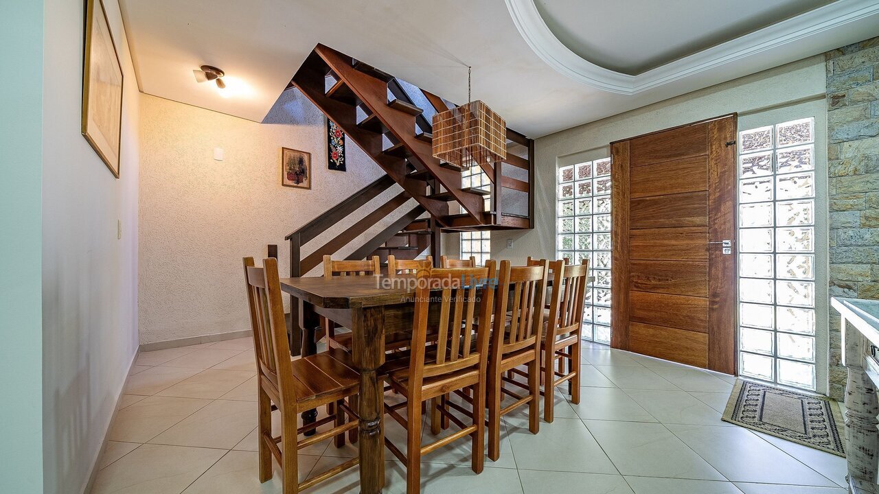 House for vacation rental in Bombinhas (Praia de Bombas)