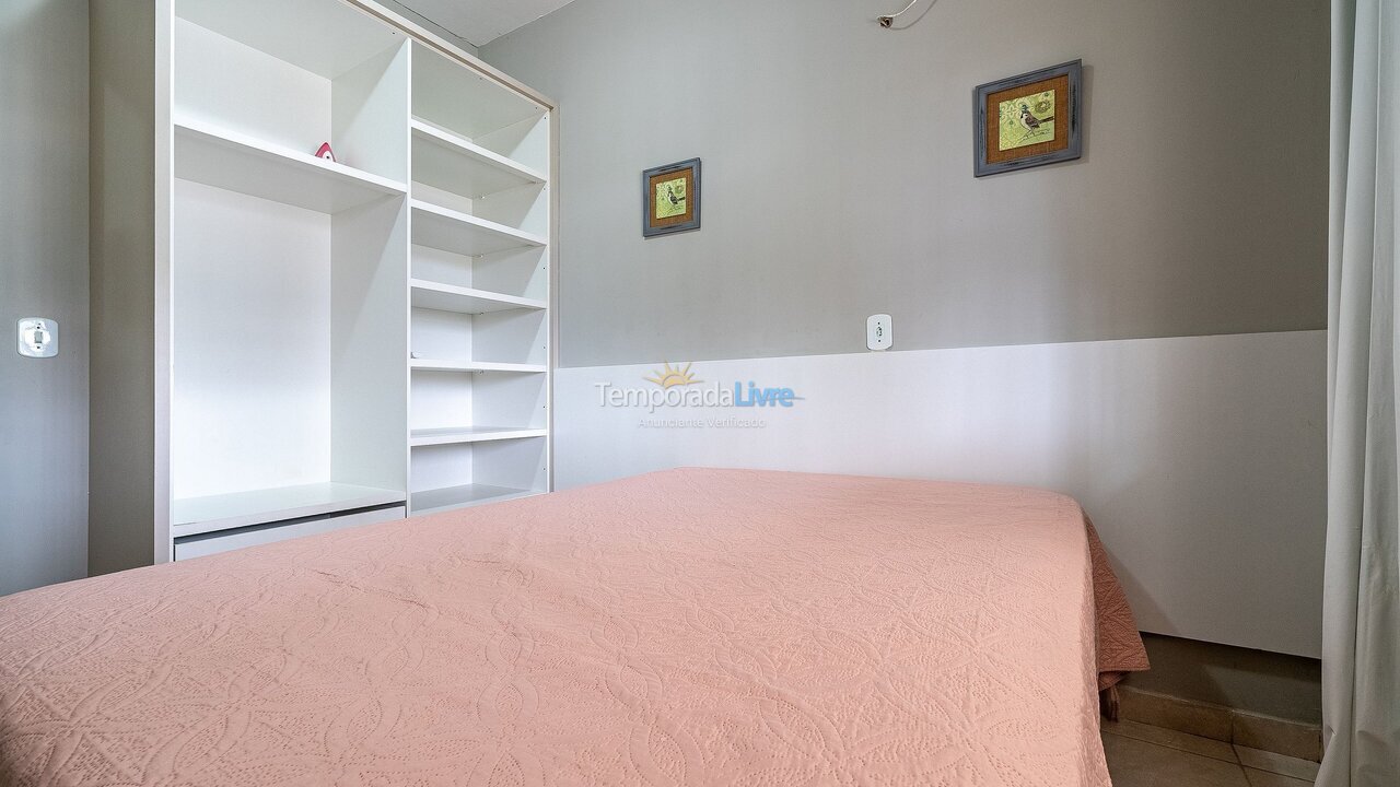 Apartamento para aluguel de temporada em Bombinhas (Canto Grande)