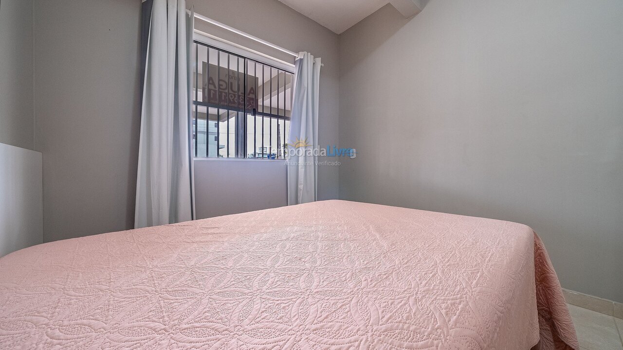 Apartamento para aluguel de temporada em Bombinhas (Canto Grande)