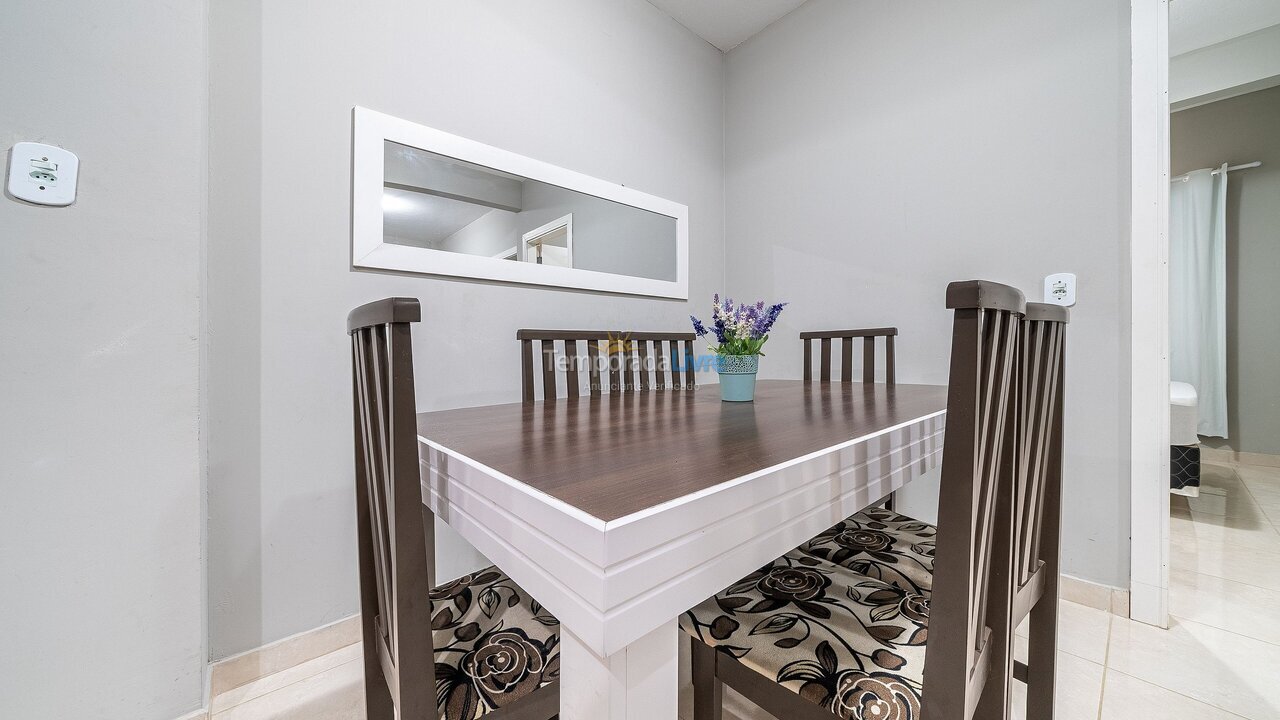 Apartamento para aluguel de temporada em Bombinhas (Canto Grande)