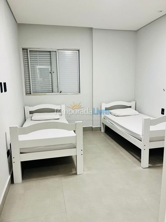 Apartamento para alquiler de vacaciones em Guarujá (Pitangueiras)