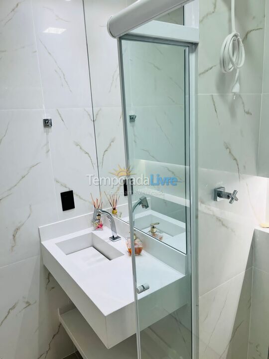 Apartamento para alquiler de vacaciones em Guarujá (Pitangueiras)