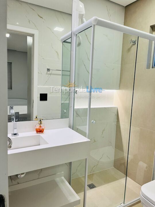 Apartamento para alquiler de vacaciones em Guarujá (Pitangueiras)