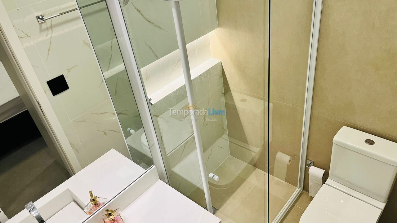 Apartamento para alquiler de vacaciones em Guarujá (Pitangueiras)