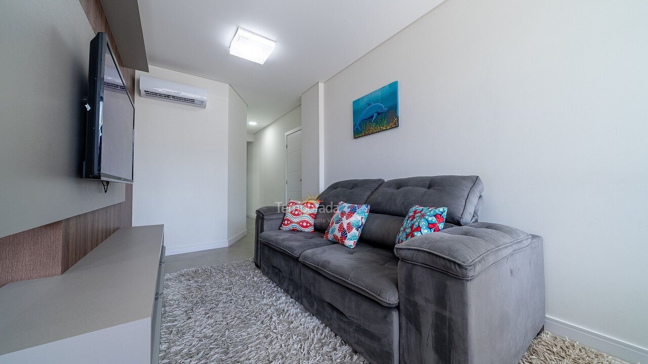 Apartment for vacation rental in Bombinhas (Praia de Bombas)