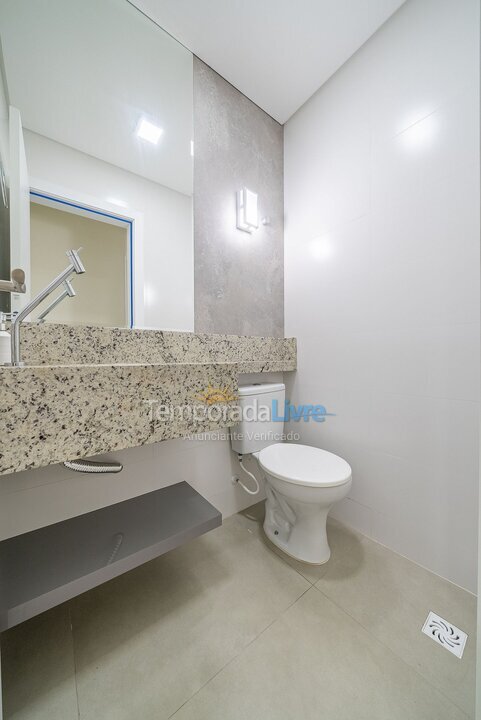 Apartment for vacation rental in Bombinhas (Praia de Bombas)