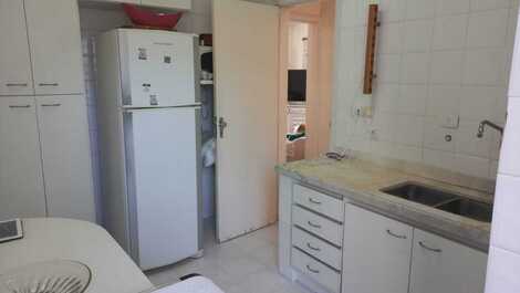 Apartamento frente al mar con excelente ubicación en Pitangueiras