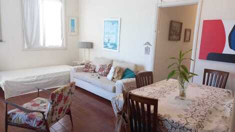 Apartamento frente al mar con excelente ubicación en Pitangueiras