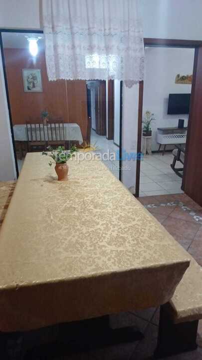 Apartamento para aluguel de temporada em Florianopolis (Praia dos Ingleses)