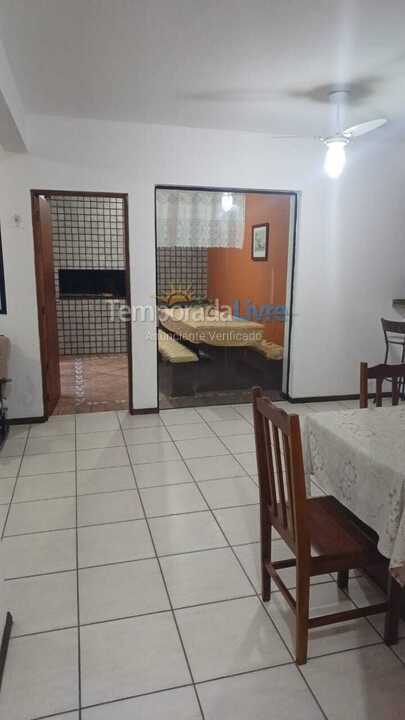 Apartamento para aluguel de temporada em Florianopolis (Praia dos Ingleses)
