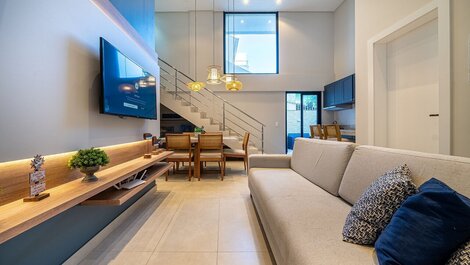 167 - Apartamento duplex 2 suítes em Canto Grande.