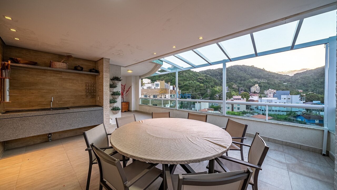 Apartamento para alquiler de vacaciones em Bombinhas (Praia de Bombas)