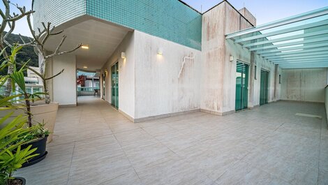 401 - Amplio ático de 03 dormitorios en la playa de Bombas