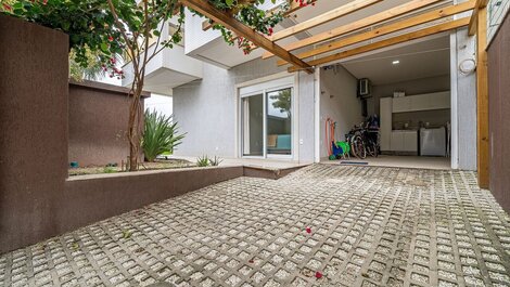 198 - Excelente apartamento con jardín en Mariscal