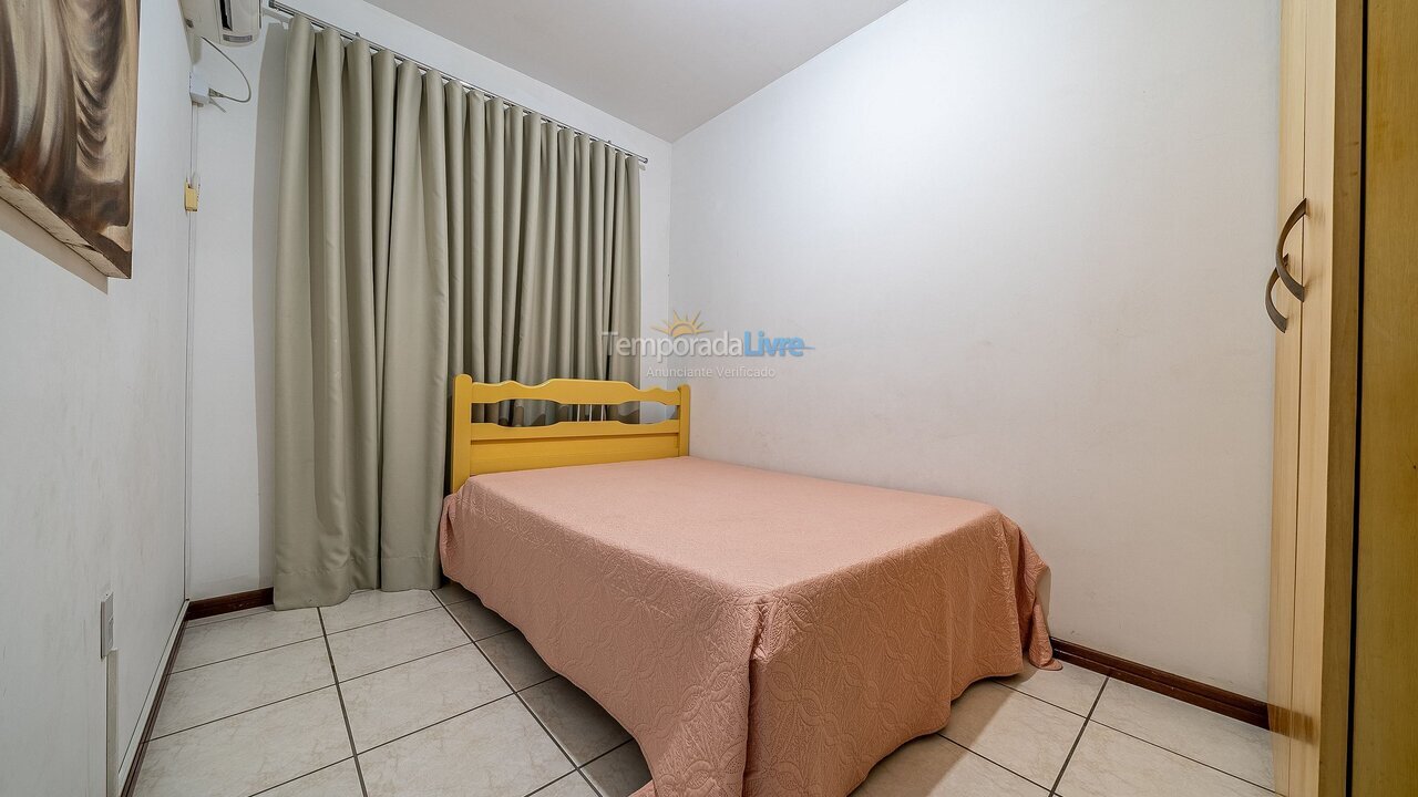 Apartamento para alquiler de vacaciones em Bombinhas (Praia de Bombas)