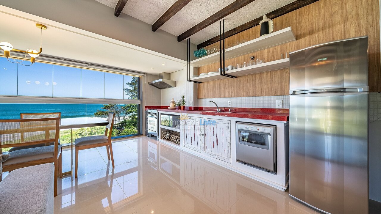 Apartamento para aluguel de temporada em Bombinhas (Praia de Quatro Ilhas)